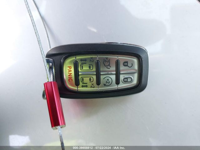 2C4RC1BG1NR107196 Chrysler Pacifica Touring L