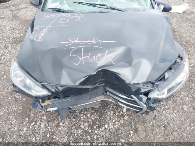 5NPD84LF1HH153793 Hyundai ELANTRA SE