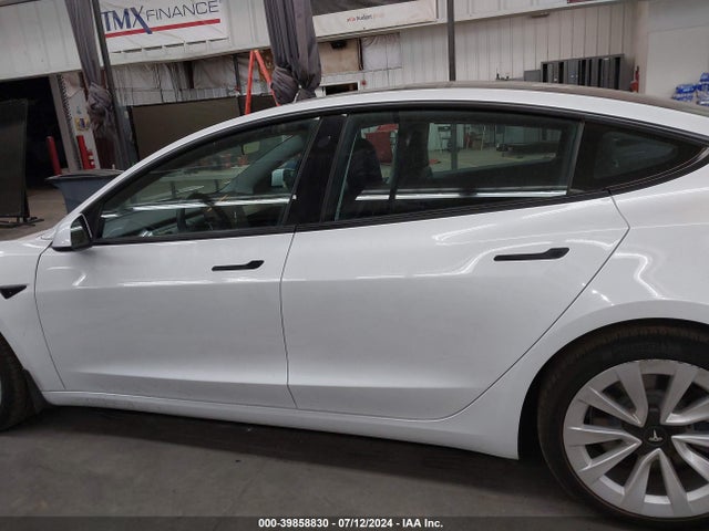 Tesla MODEL 3 2021 5YJ3E1EB8MF050750 Image 31