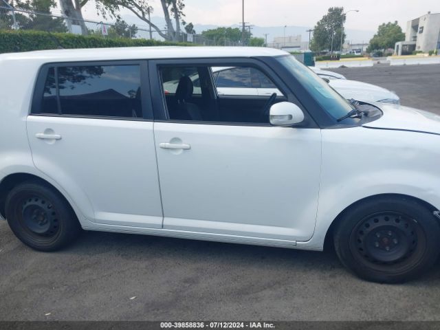 JTLZE4FE7FJ082044 Scion XB
