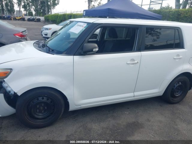 JTLZE4FE7FJ082044 Scion XB