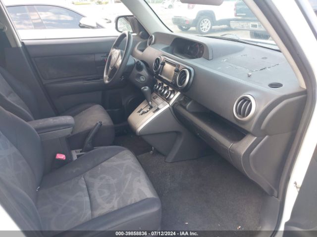 JTLZE4FE7FJ082044 Scion XB