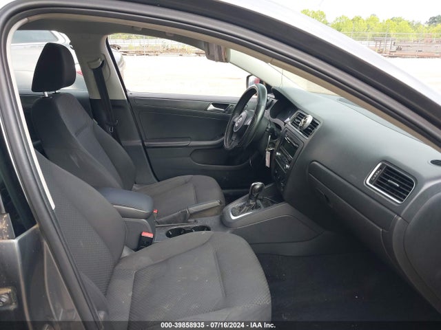 3VW2K7AJ6EM288255 Volkswagen Jetta 2.0l S