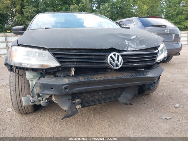 3VW2K7AJ6EM288255 Volkswagen Jetta 2.0l S