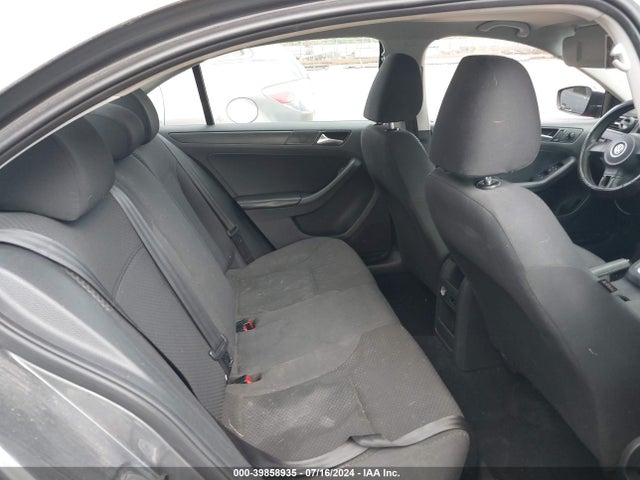 3VW2K7AJ6EM288255 Volkswagen Jetta 2.0l S