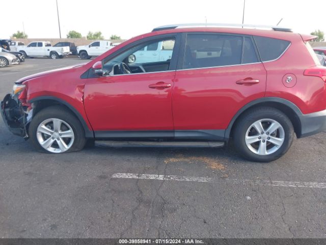 2T3WFREV9EW105172 Toyota Rav4 Xle