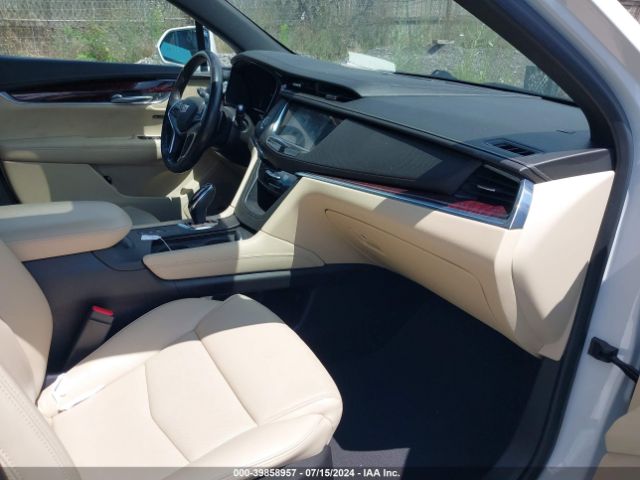 1GYKNDRS5JZ199477 Cadillac XT5 LUXURY