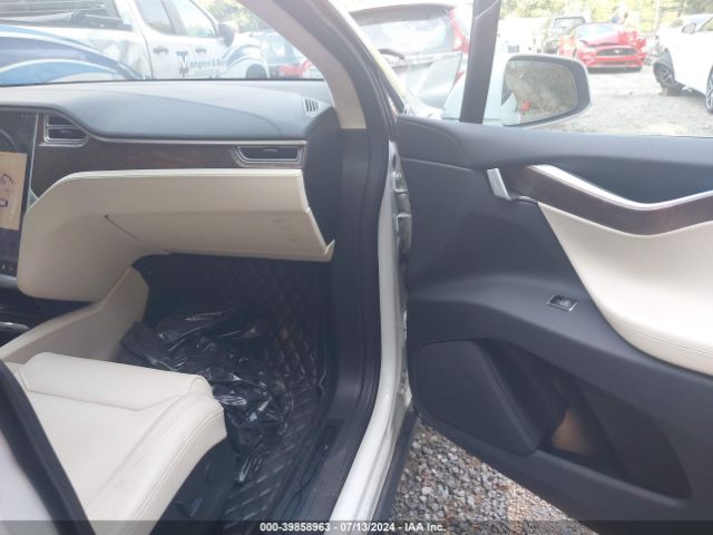 5YJXCBE24HF073218 Tesla Model X 100d/75d/90d