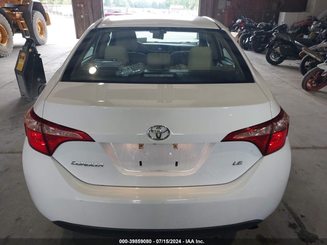 Toyota COROLLA LE 2018 2T1BURHEXJC044113 Image 16