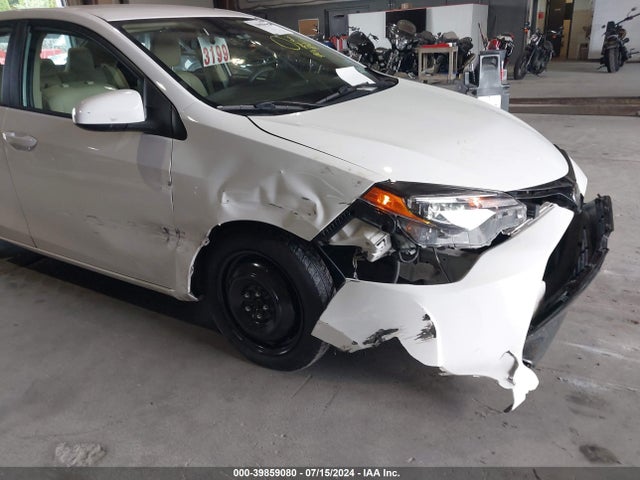 Toyota COROLLA LE 2018 2T1BURHEXJC044113 Image 6