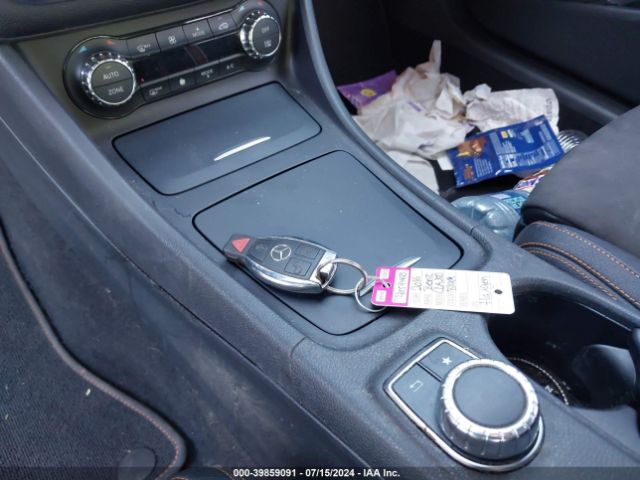 WDDSJ4EB4GN305978 Mercedes-Benz CLA 250