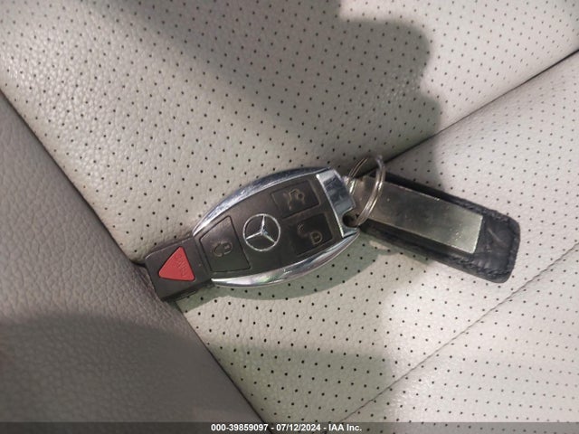 WDDWJ4KB7HF403422 Mercedes-Benz C 300 4matic