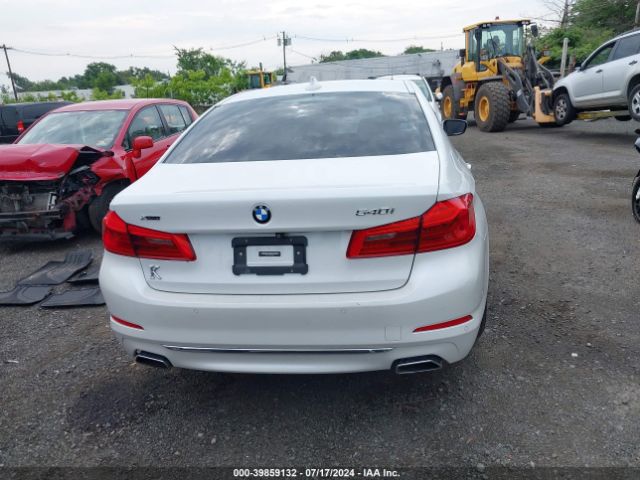 WBAJE7C38HG886931 BMW 540i Xdrive