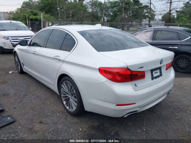 WBAJE7C38HG886931 BMW 540i Xdrive