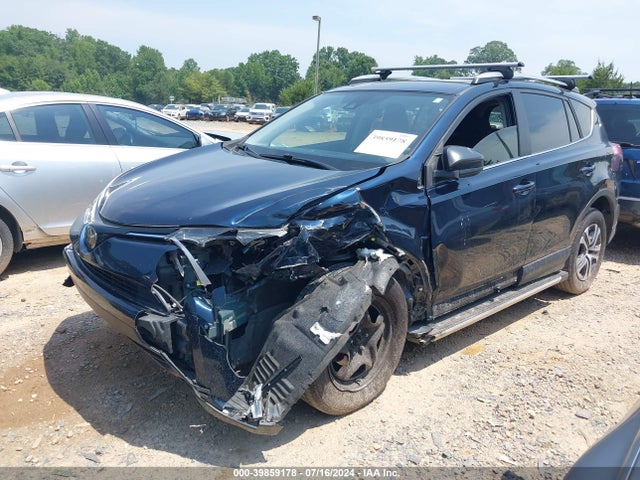 Toyota RAV4 LE 2018 JTMZFREV4JJ723621 Image 2