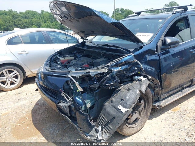 Toyota RAV4 LE 2018 JTMZFREV4JJ723621 Image 6