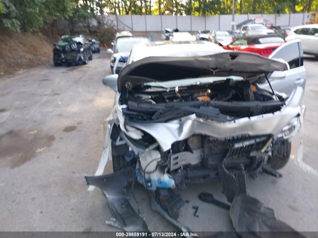 1G4ZS5SS8HU133313 Buick Lacrosse Premium