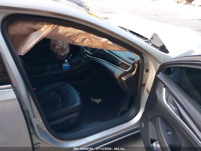 1G4ZS5SS8HU133313 Buick Lacrosse Premium