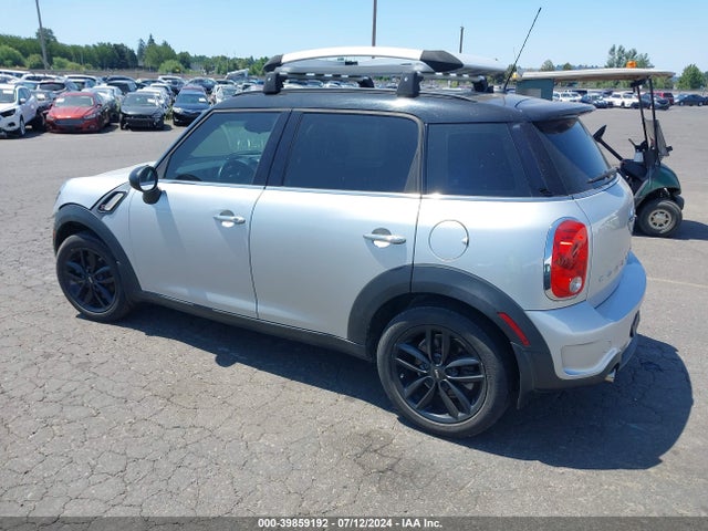 2013 MINI COUNTRYMAN WMWZC3C57DWP24940 Photo 2