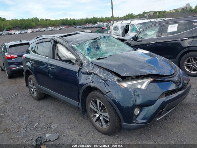 Toyota Rav4 Xle 2018 JTMRFREV6JJ719828 zdjęcie główne