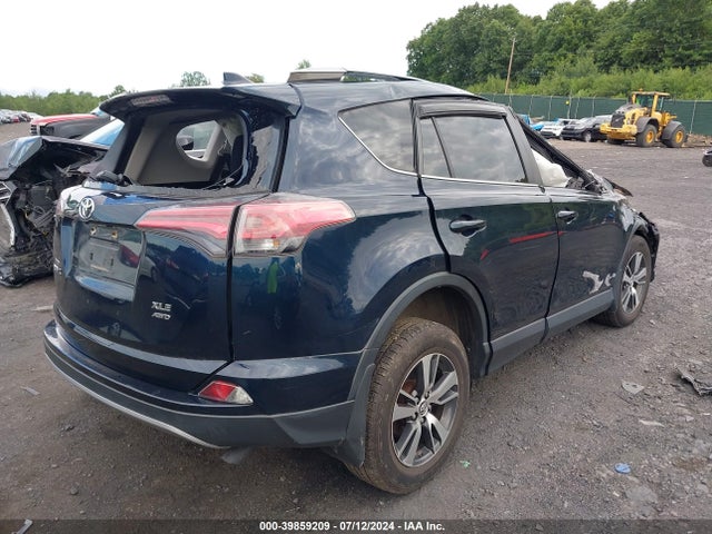 Toyota Rav4 Xle 2018 JTMRFREV6JJ719828 Image 4
