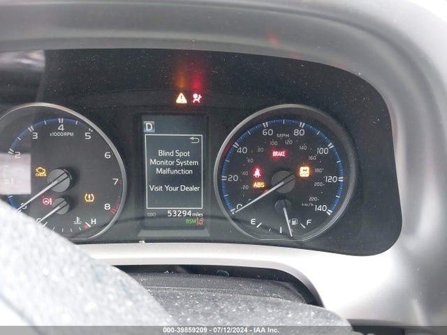 Toyota Rav4 Xle 2018 JTMRFREV6JJ719828 Image 7