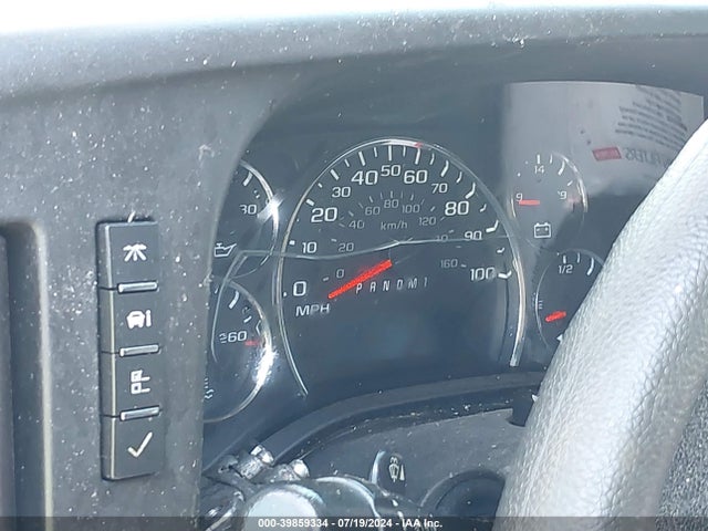 1GAWGFFGXJ1325496 Chevrolet Express 2500 Lt