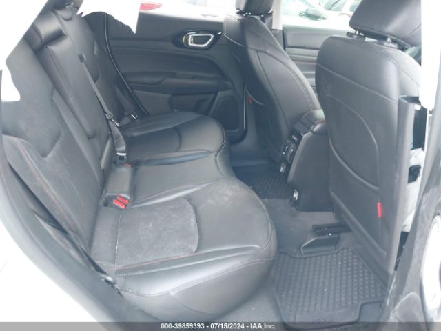 3C4NJDDB9NT162452 Jeep Compass Trailhawk 4x4