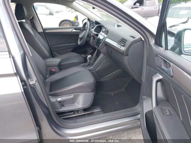 3VV3B7AX2NM044678 Volkswagen Tiguan 2.0t Se
