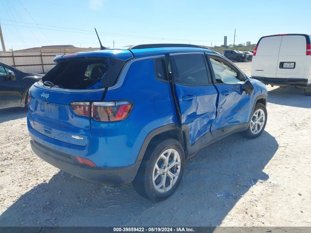 3C4NJDBNXRT119371 Jeep Compass Latitude 4x4