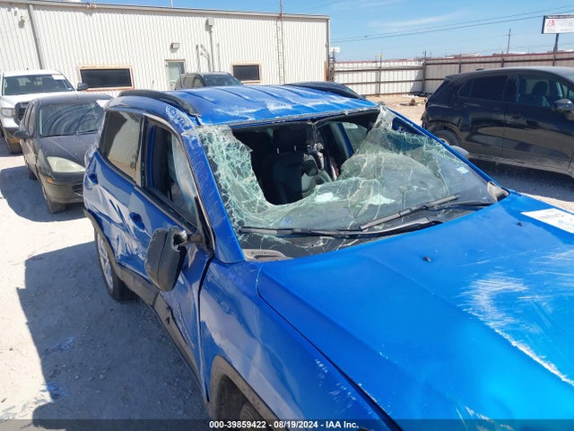 3C4NJDBNXRT119371 Jeep Compass Latitude 4x4