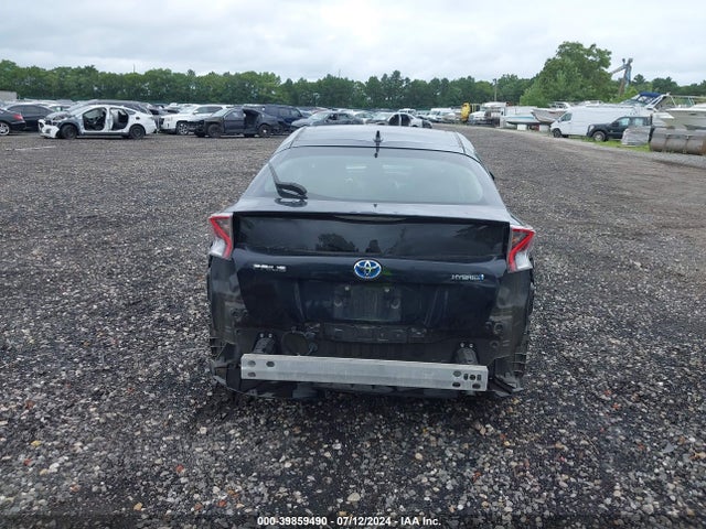 Toyota Prius Two 2016 JTDKBRFU5G3506384 Image 17