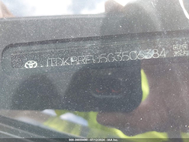 Toyota Prius Two 2016 JTDKBRFU5G3506384 Image 18