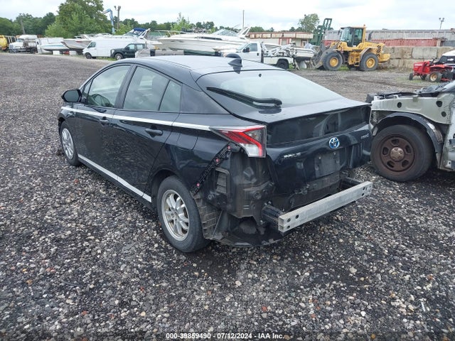 Toyota Prius Two 2016 JTDKBRFU5G3506384 Image 3