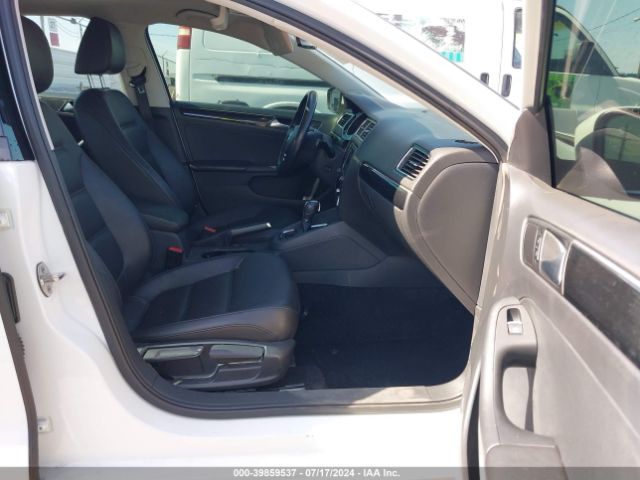 3VWL17AJ2GM205673 Volkswagen Jetta 1.8t Sel