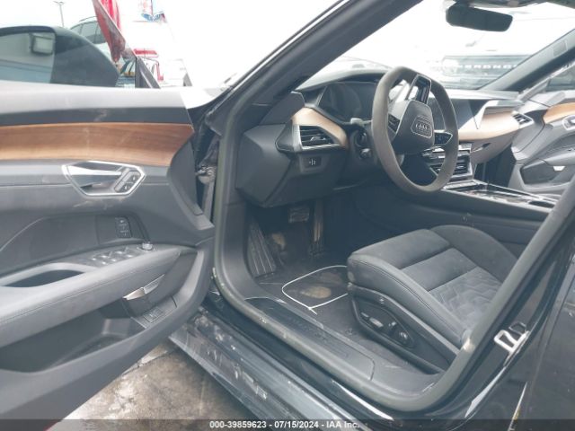 WAUFJBFW5P7004302 Audi E-tron Gt Premium Plus Quattro
