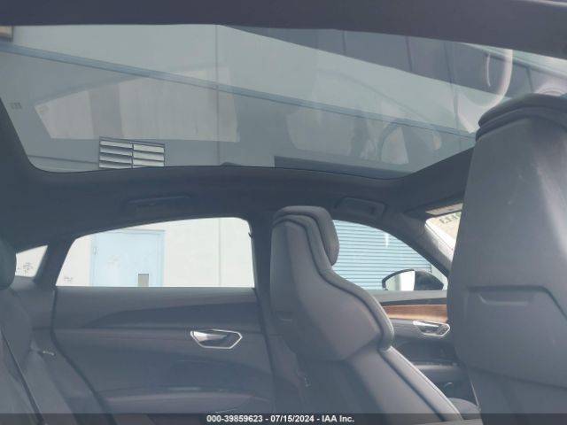 WAUFJBFW5P7004302 Audi E-tron Gt Premium Plus Quattro