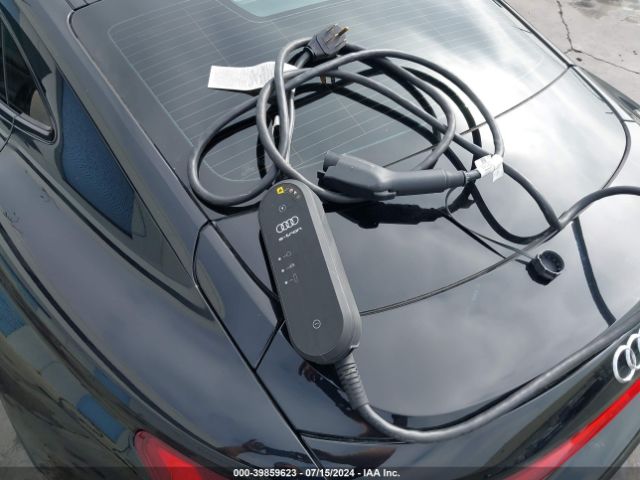 WAUFJBFW5P7004302 Audi E-tron Gt Premium Plus Quattro