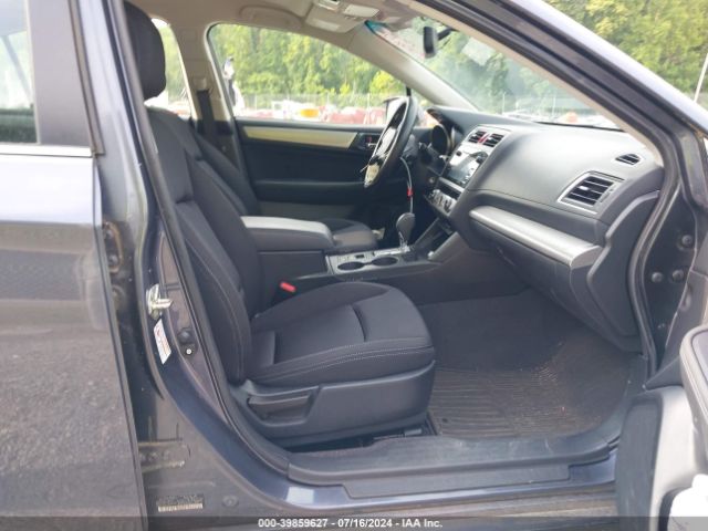4S3BNAF68F3053810 Subaru Legacy 2.5i Premium