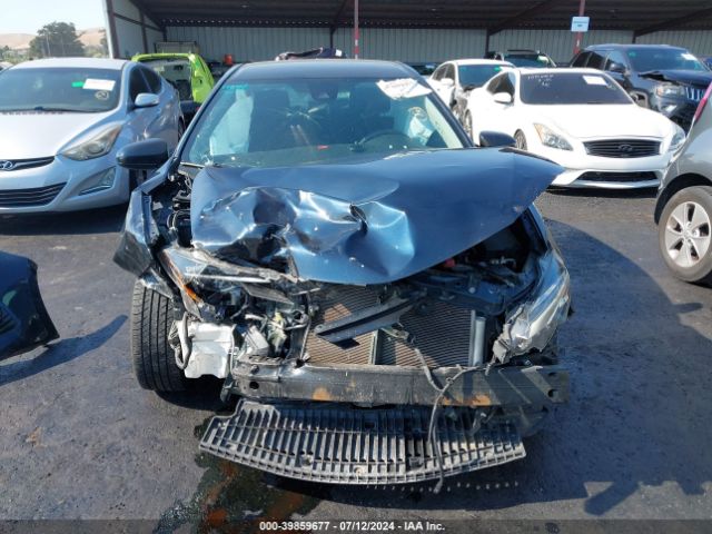2T1BURHE5KC185012 Toyota COROLLA LE