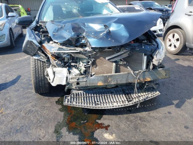 2T1BURHE5KC185012 Toyota COROLLA LE