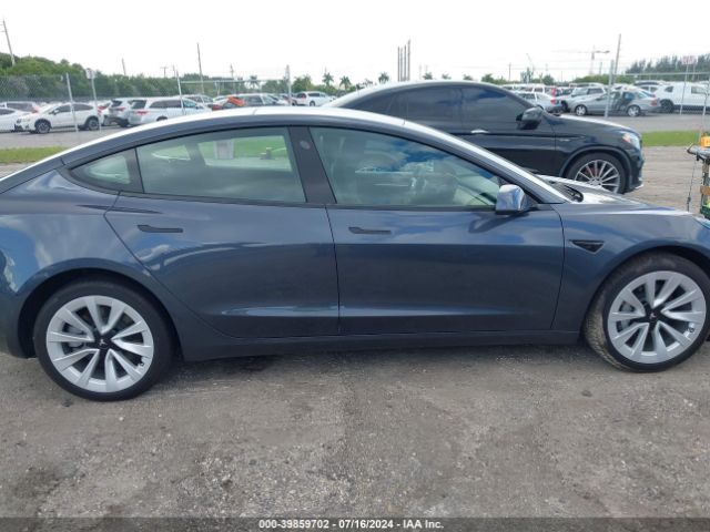 5YJ3E1EA7NF330443 Tesla Model 3 Rear-wheel Drive