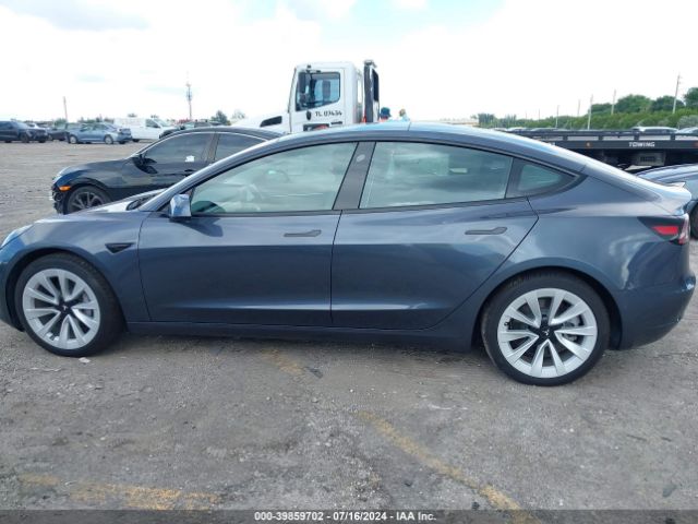 5YJ3E1EA7NF330443 Tesla Model 3 Rear-wheel Drive