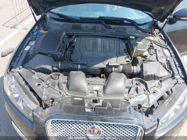 SAJWA0F71F8U63014 Jaguar Xf 3.0 Portfolio/3.0 Sport