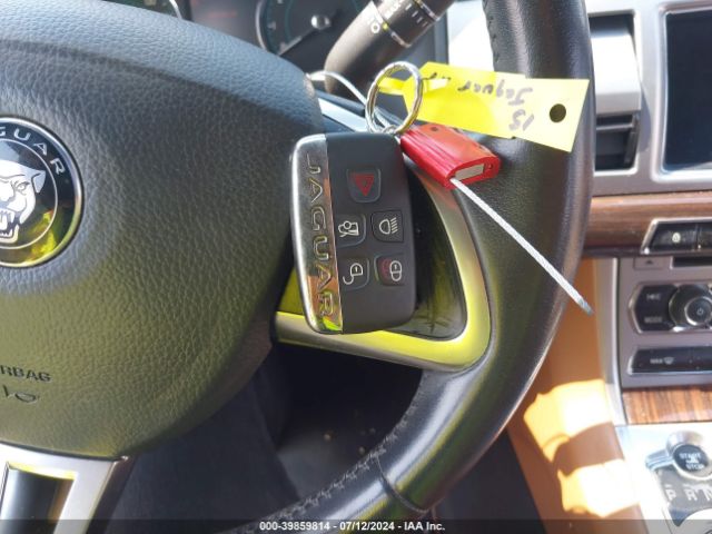 SAJWA0F71F8U63014 Jaguar Xf 3.0 Portfolio/3.0 Sport