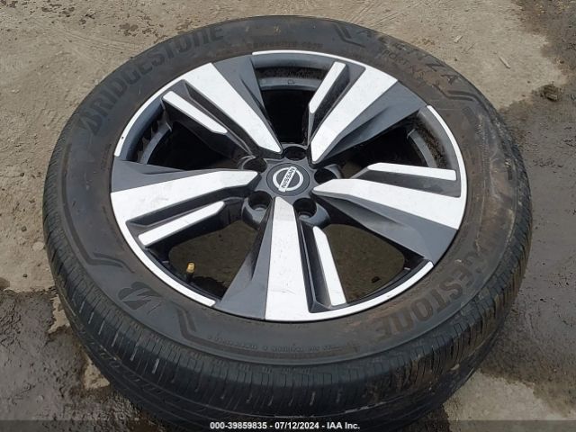 JN8AT3DC3MW107861 Nissan Rogue Platinum Fwd