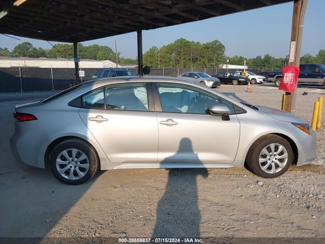Toyota COROLLA LE 2022 5YFEPMAE6NP375360 Image 18