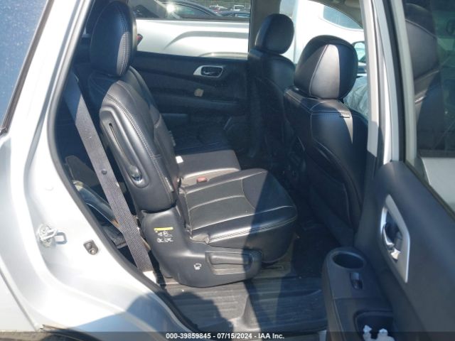 5N1DR2MN7JC650576 Nissan Pathfinder Sl