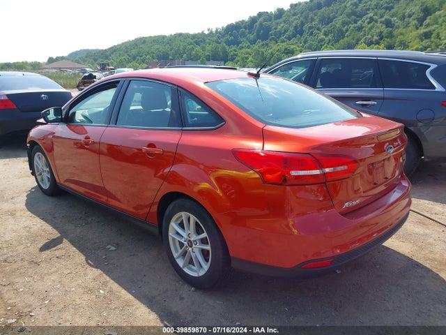 Ford FOCUS SE 2018 1FADP3F25JL257877 Image 3