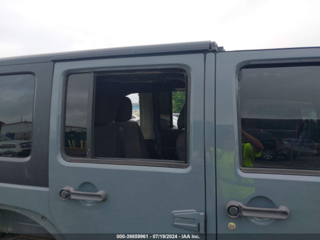1C4BJWDG3FL733683 Jeep Wrangler Unlimited Sport